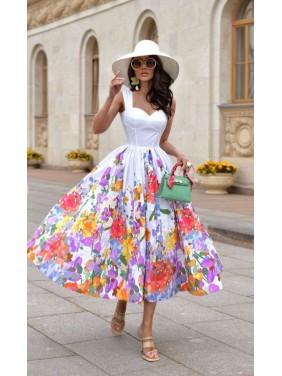 Desenli Kloş Beyaz Elbise